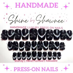 Handmade Luxury Press-On Nails | Sturdy & Reusable | Black Bows & Pearls